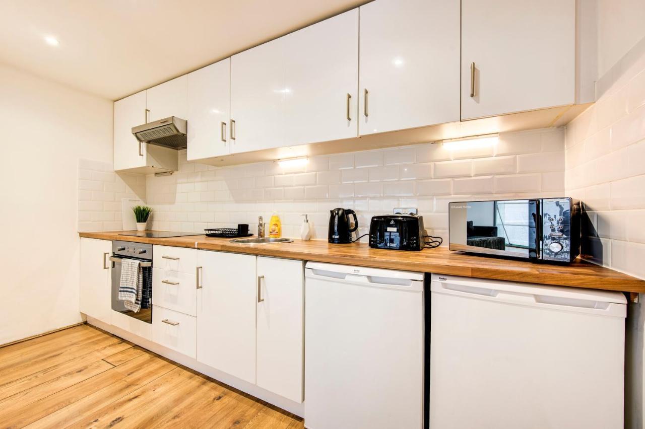 Lovely 2-Bed, Sleeps 6, Near Stratford Station & Abba Voyage, London Eksteriør billede